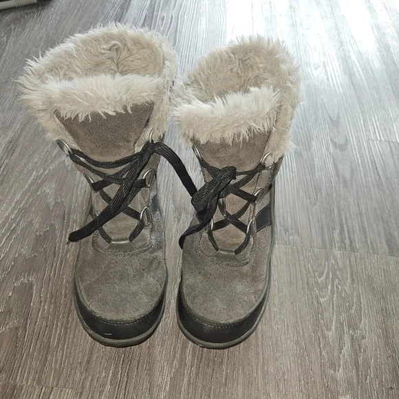 Sorel Grey Boots - Picture 6 of 6